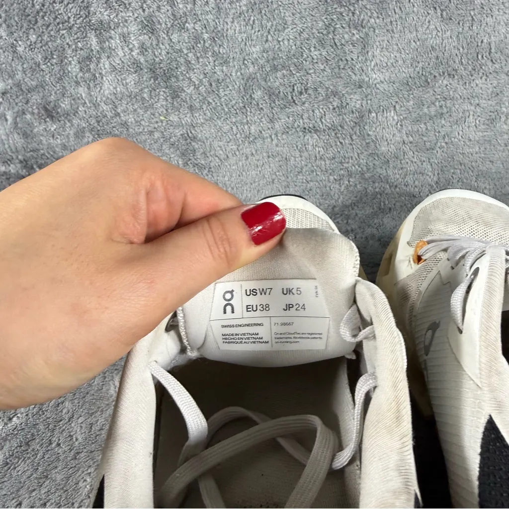 Women’s 7 On Running Cloudflyer 4.0 White Copper Black Athletic Workout Shoes - Image 5