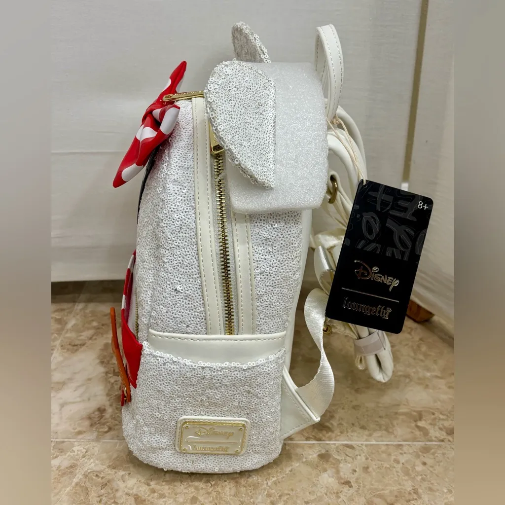 Loungefly Disney Snowman Minnie Mouse Sequin Mini Backpack. NWT - Image 6