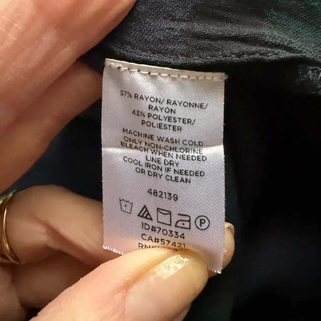 Loft Petite blue and green plaid long sleeve collared button down shirt SP - Image 10