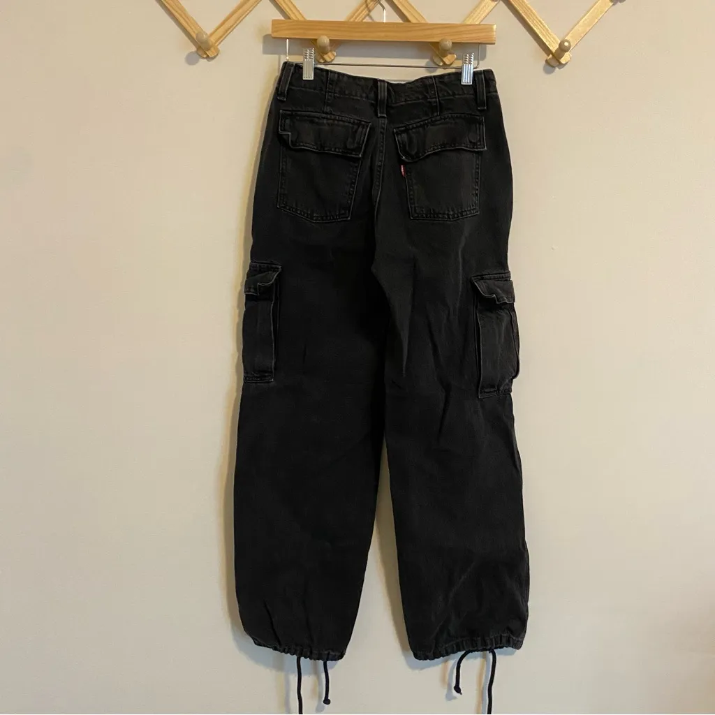 Levi's Black '94 Baggy Cinched Ankle Cargo Jeans size 24 - Image 7