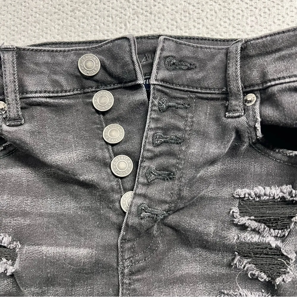 American Eagle Outfitters AEO Black Super Hi-Rise Shortie Size 4 EUC - Image 2