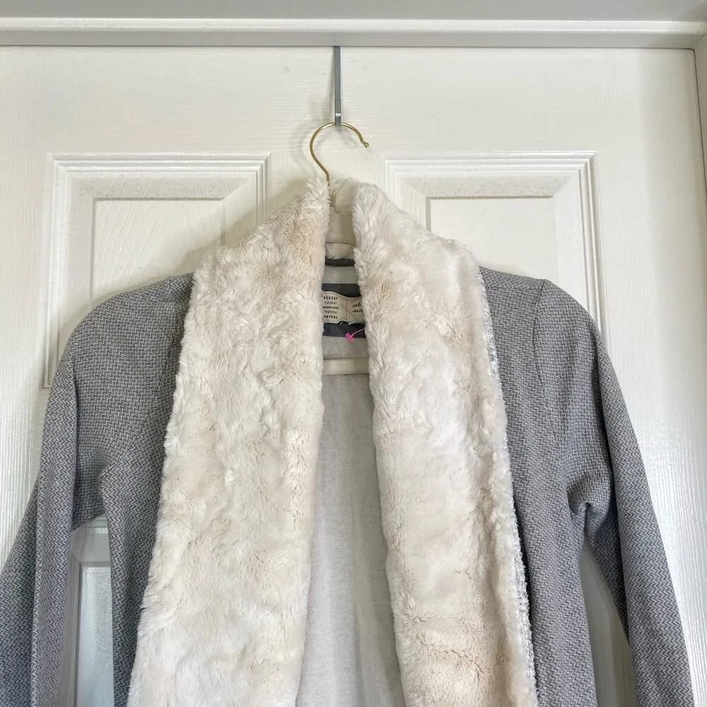 ANTHROPOLOGIE Saturday Sunday Ambrose Knit Jacket Size XS Gray Faux Fur - Image 5