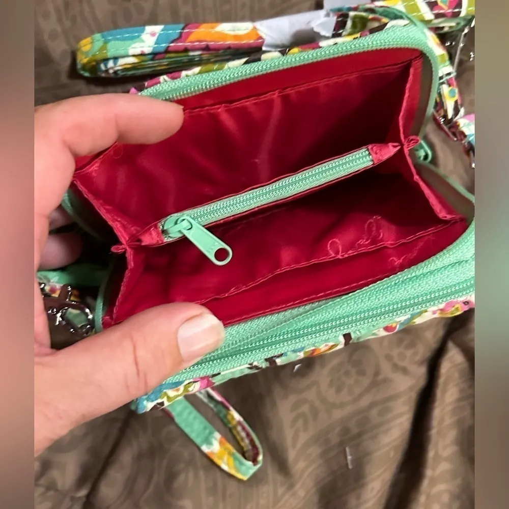 Vera Bradley  all in one Crossbody - Image 4