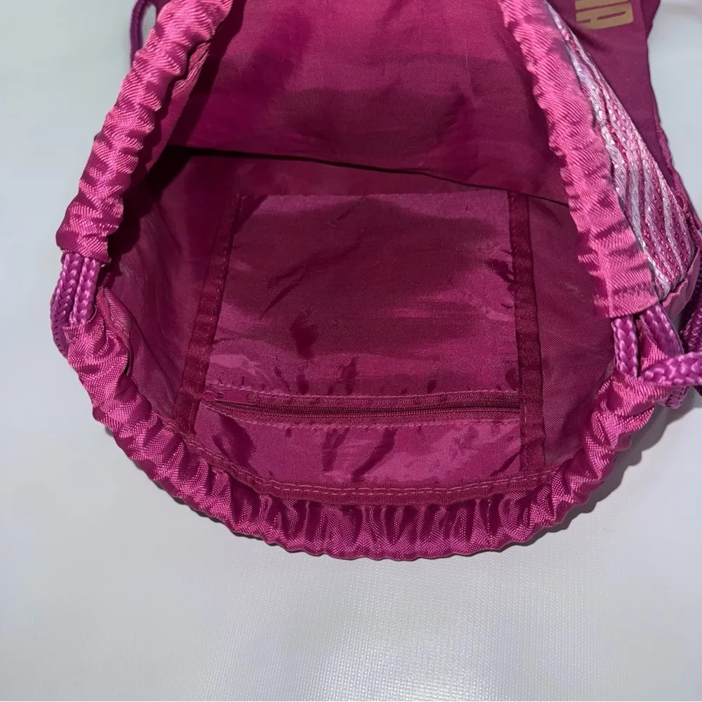 Puma Pink Drawstring Bag outside zipper pocket 1 inside zip pocket - Image 4