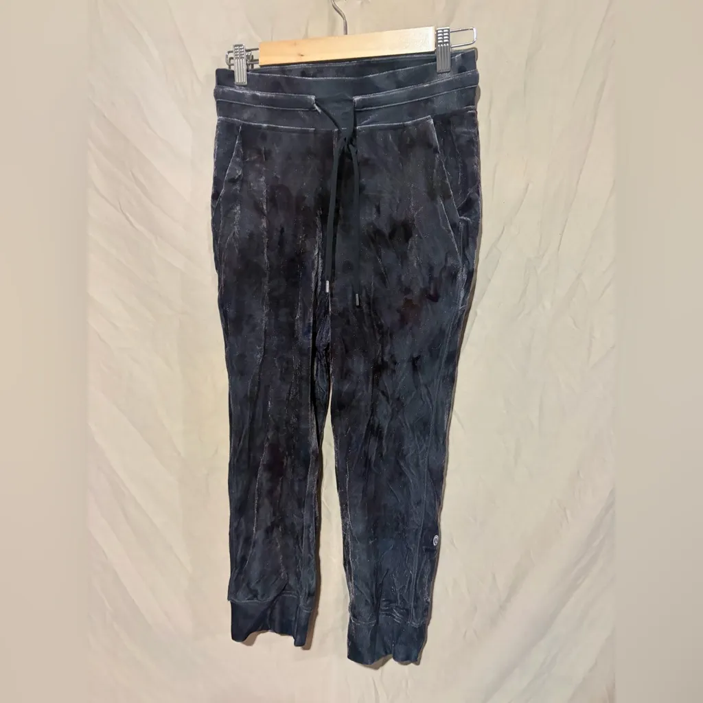 Lululemon Ready to Crush High-Rise Jogger Crop - Image 2