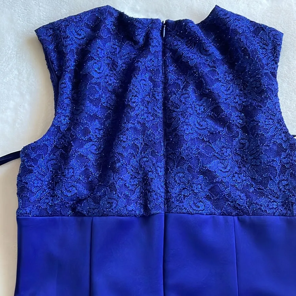 Preowned Jessica Howard Women's Lace Bodice
Ruffled Gown Blue Size 12 - Image 6