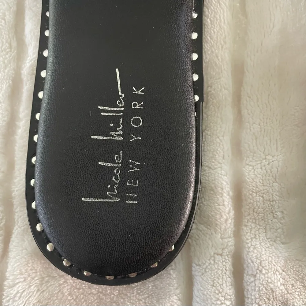 Nicole Miller Black Flat Slide On Sandal in Size 7 NWOT - Image 4
