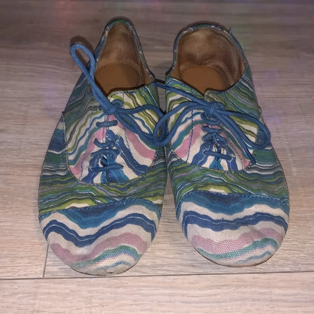 Gianni Bini colorful leather boho bowling style lace up Oxford shoes - Image 3