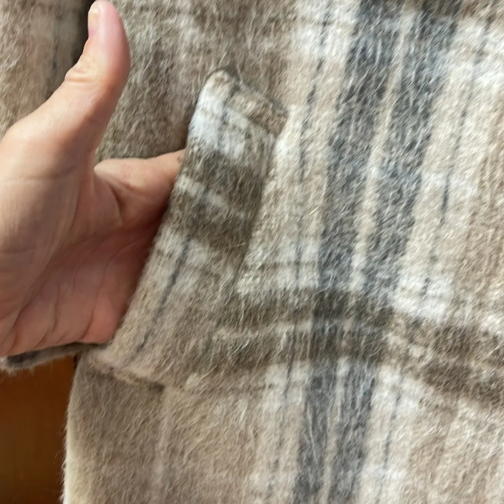 Forever 21 long flannel Shacket - Image 3