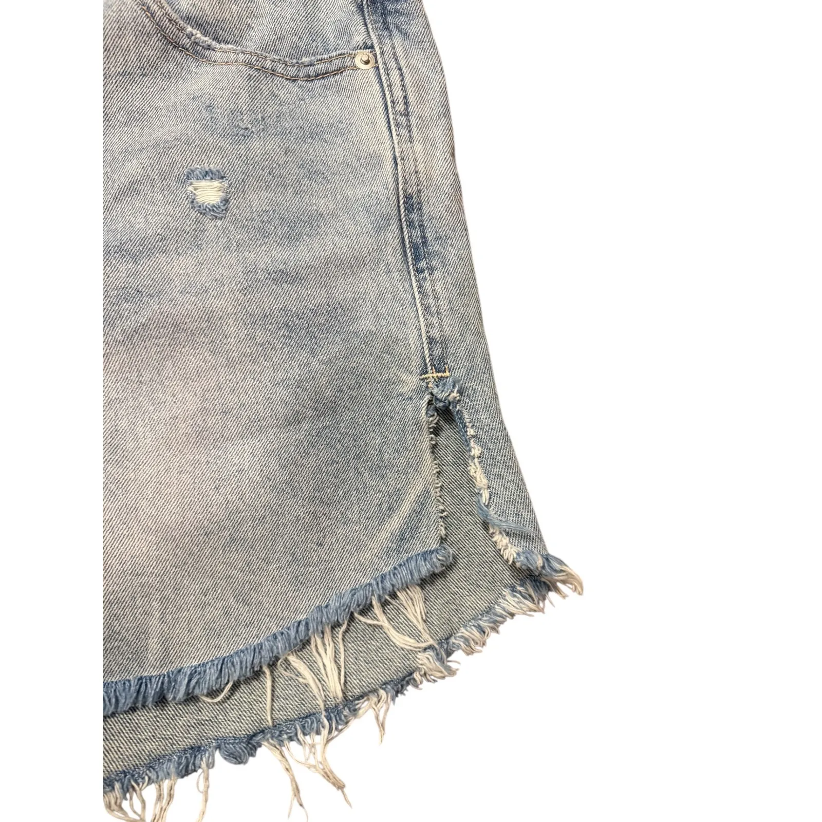 We The Free Twenty 8 Distressed Denim Cutoff Shorts Blue Frayed Hem - Image 2