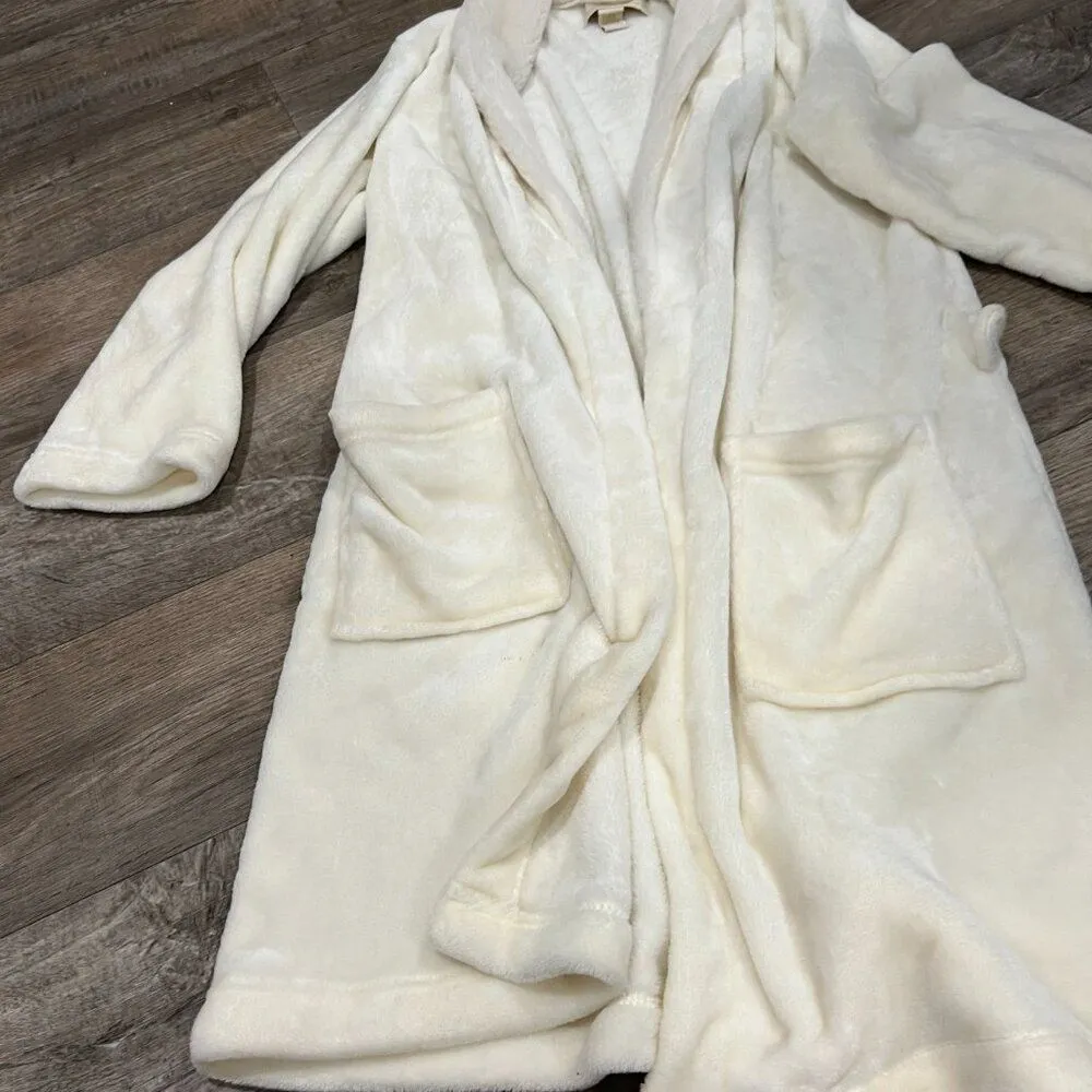 Adrienne Vittadini OS Robe - Image 2