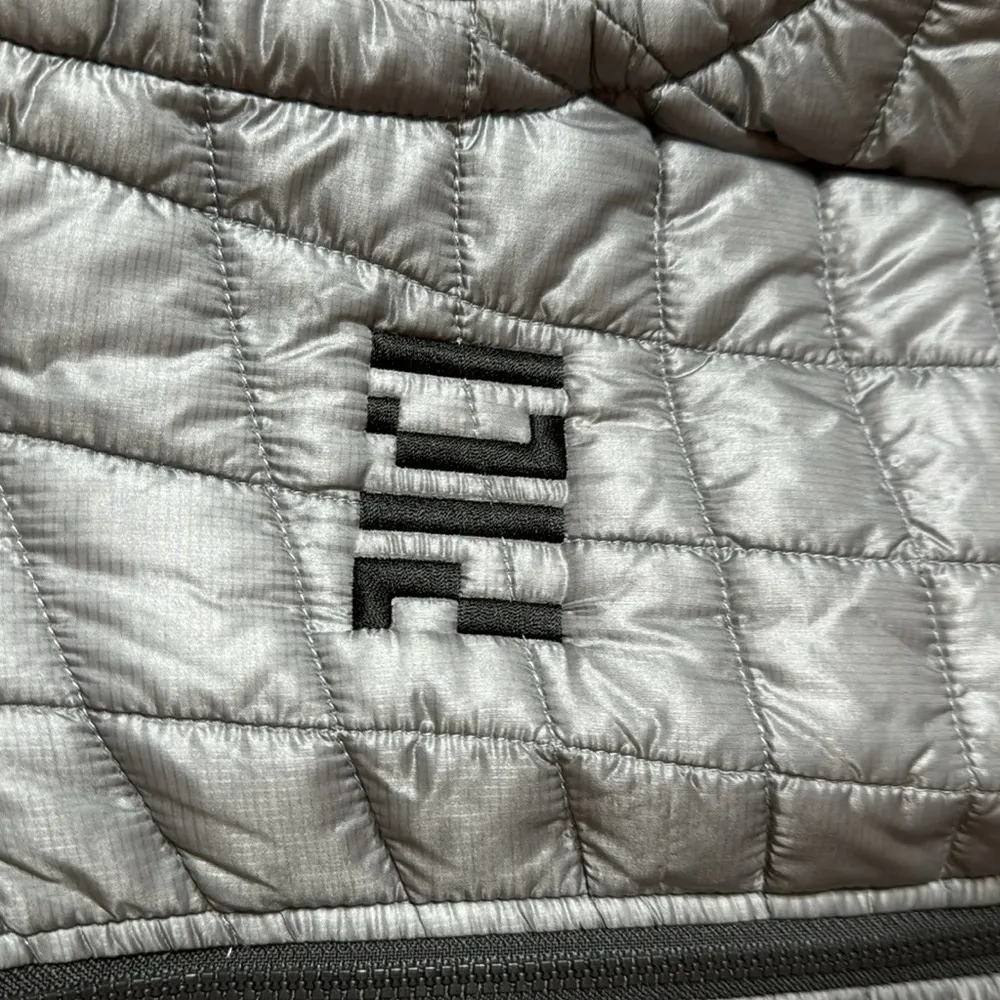 The North Face Ladies ThermoBall Trekker Gray Vest Size Small - Image 13