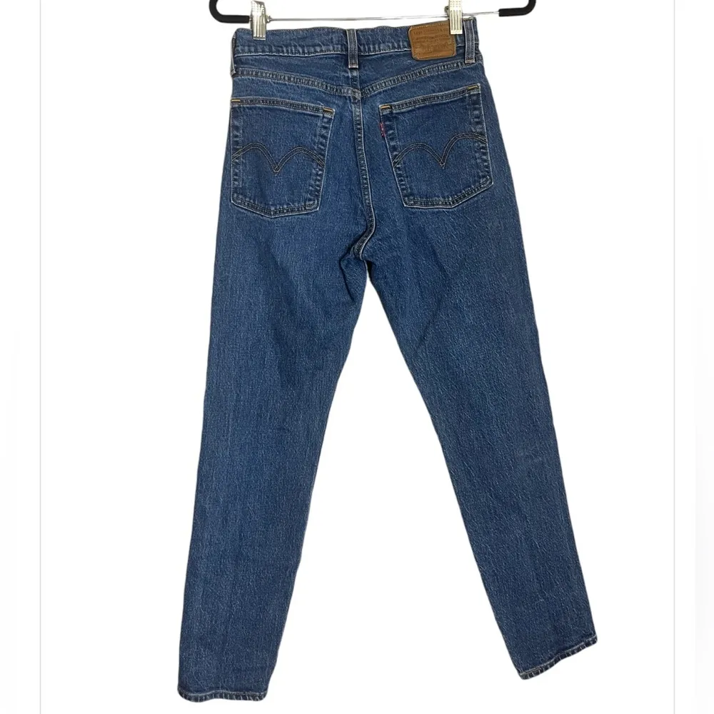 Levi's Premium WEDGIE STRAIGHT FIT WOMEN'S
JEANS BUTTON FLY size 26 - Image 8