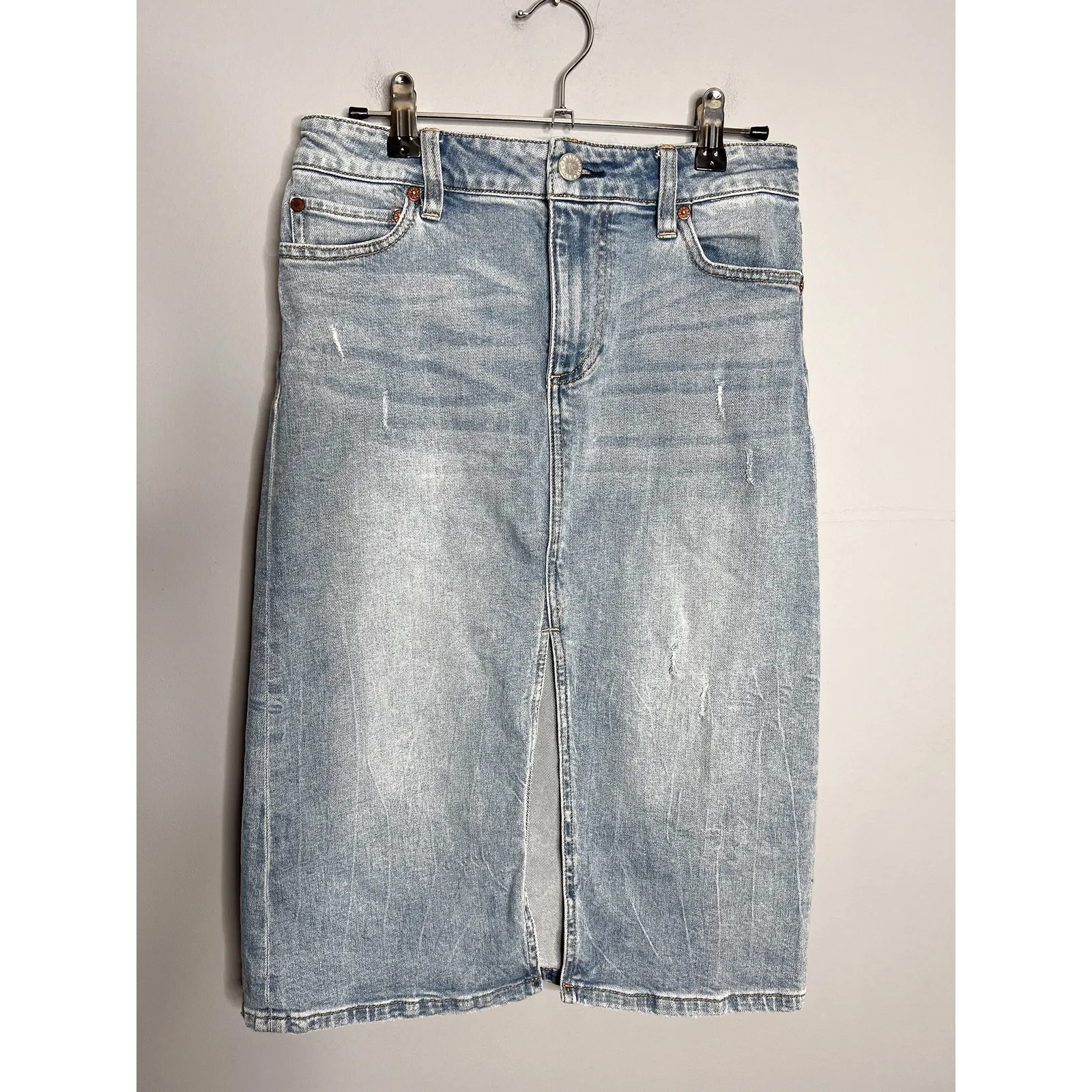 Alice + Olivia Jeans Distressed Faded Denim Skirt‎ Size 26 Knee Length Pencil - Image 5