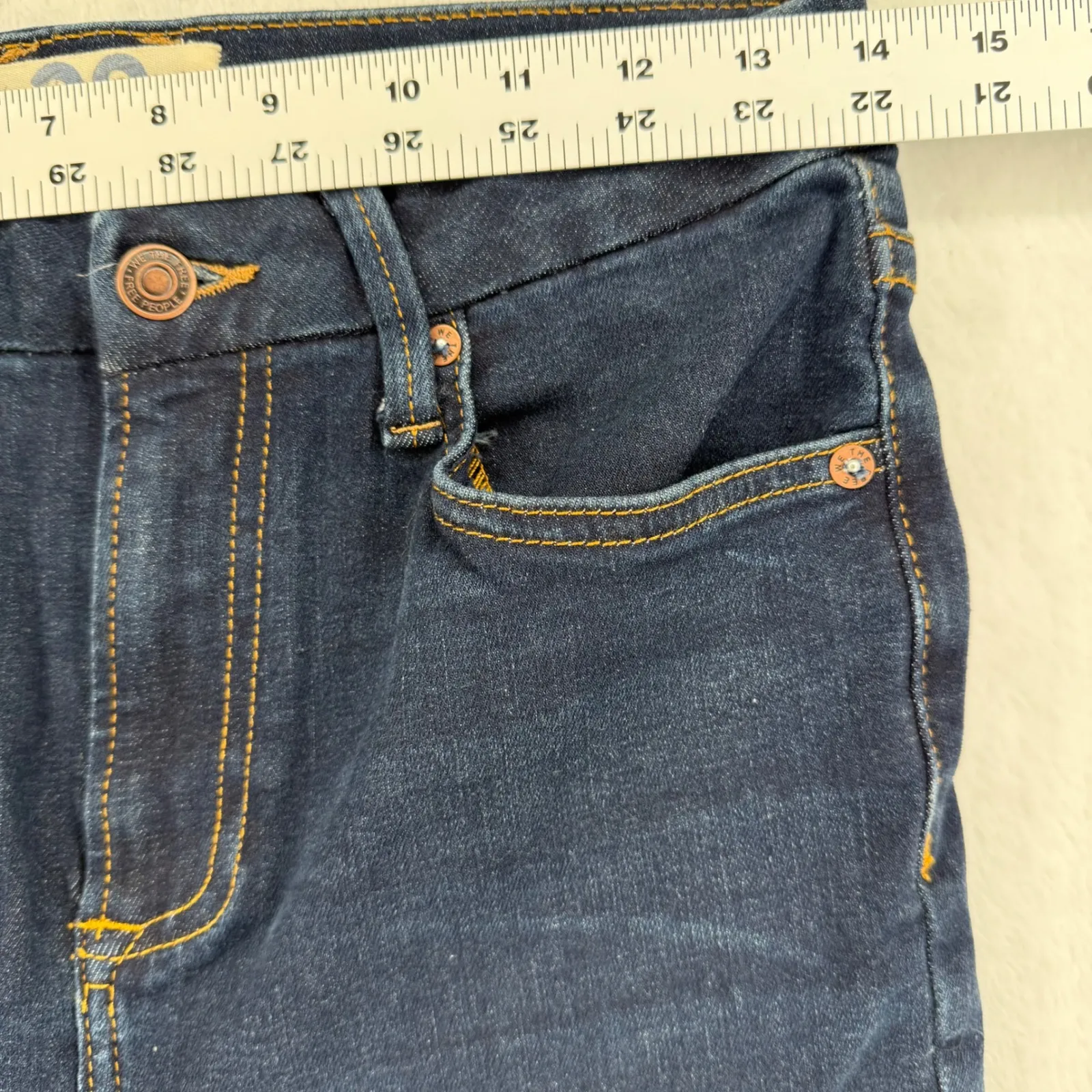 We The Free 28 High Rise Denim Skinny Jeans Dark‎ Wash Womens - Image 2