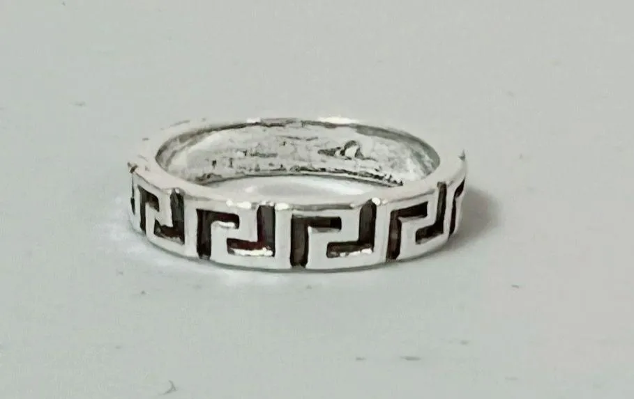 Silver Black ‘2’ Tribal Design Patterned Print Band Ring Jewelry Size 7 🖤 - Image 2