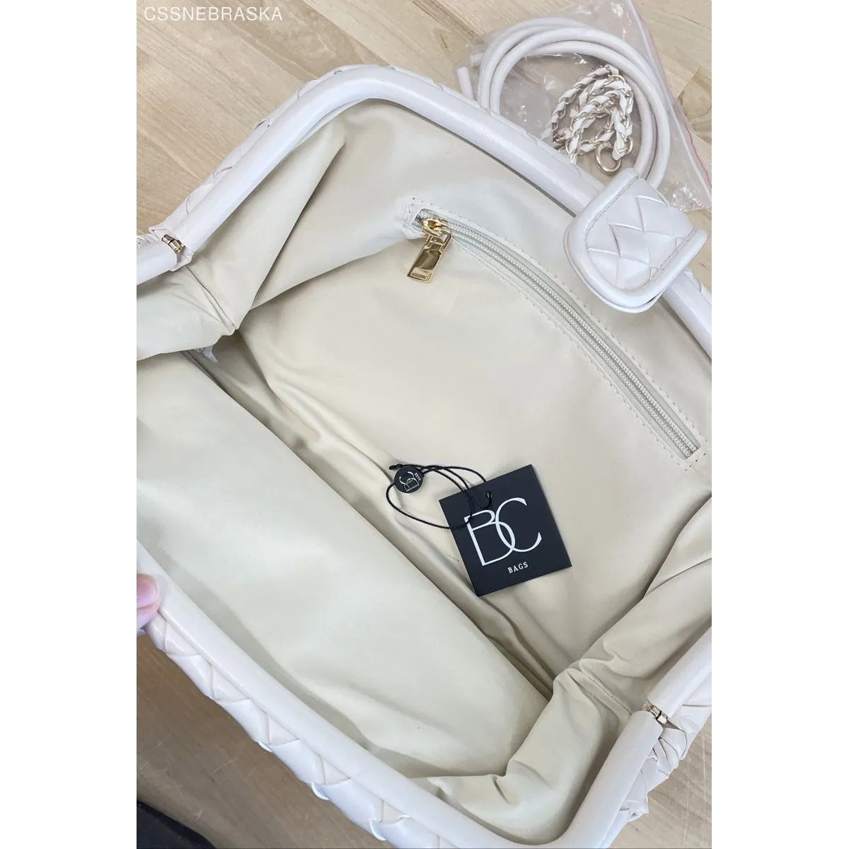 Avara‎ Off White Sophia Clutch - Image 7