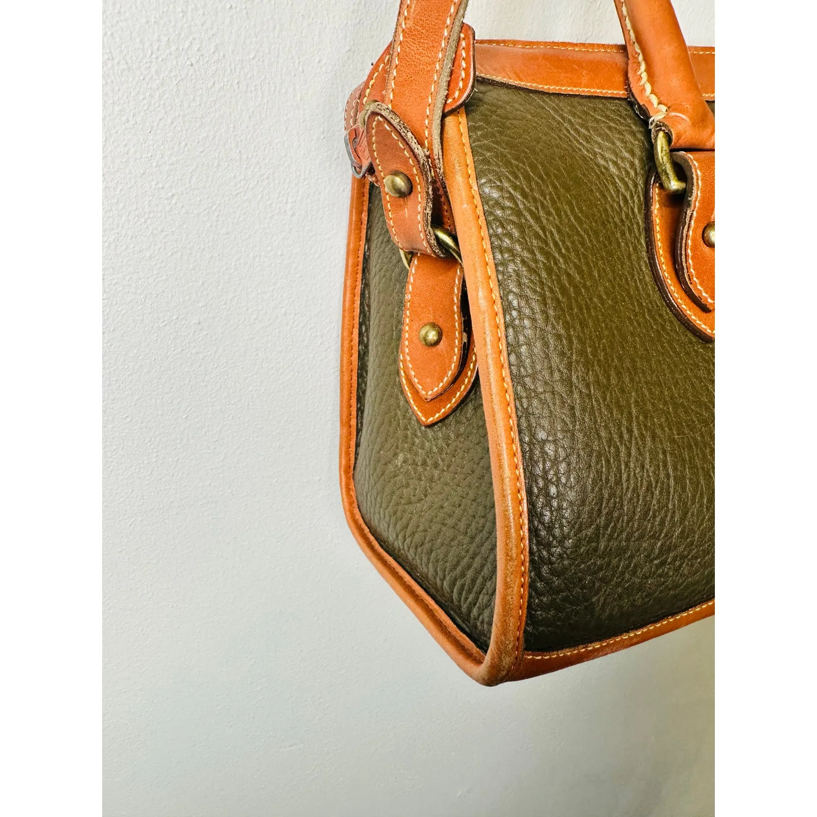 DOONEY & BOURKE Vintage 90s Olive Green Leather Top Handles Crossbody Handbag - Image 7