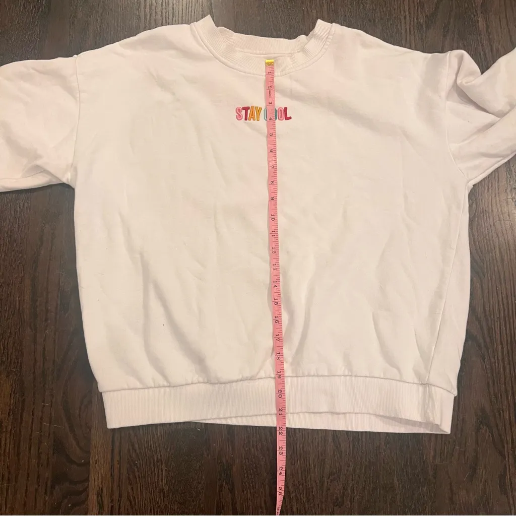 Chic White 'Stay Cool' Sweatshirt Size undefined - Image 4