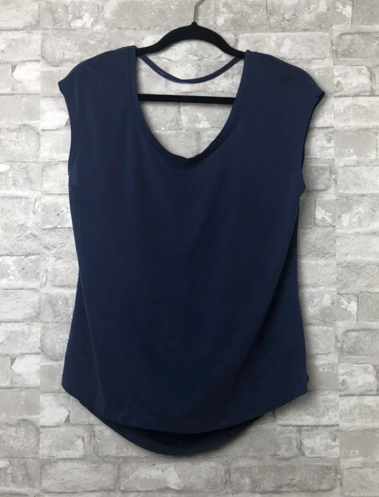 Naked Zebra NWT  Drop Shoulder Open Back Top - Image 4