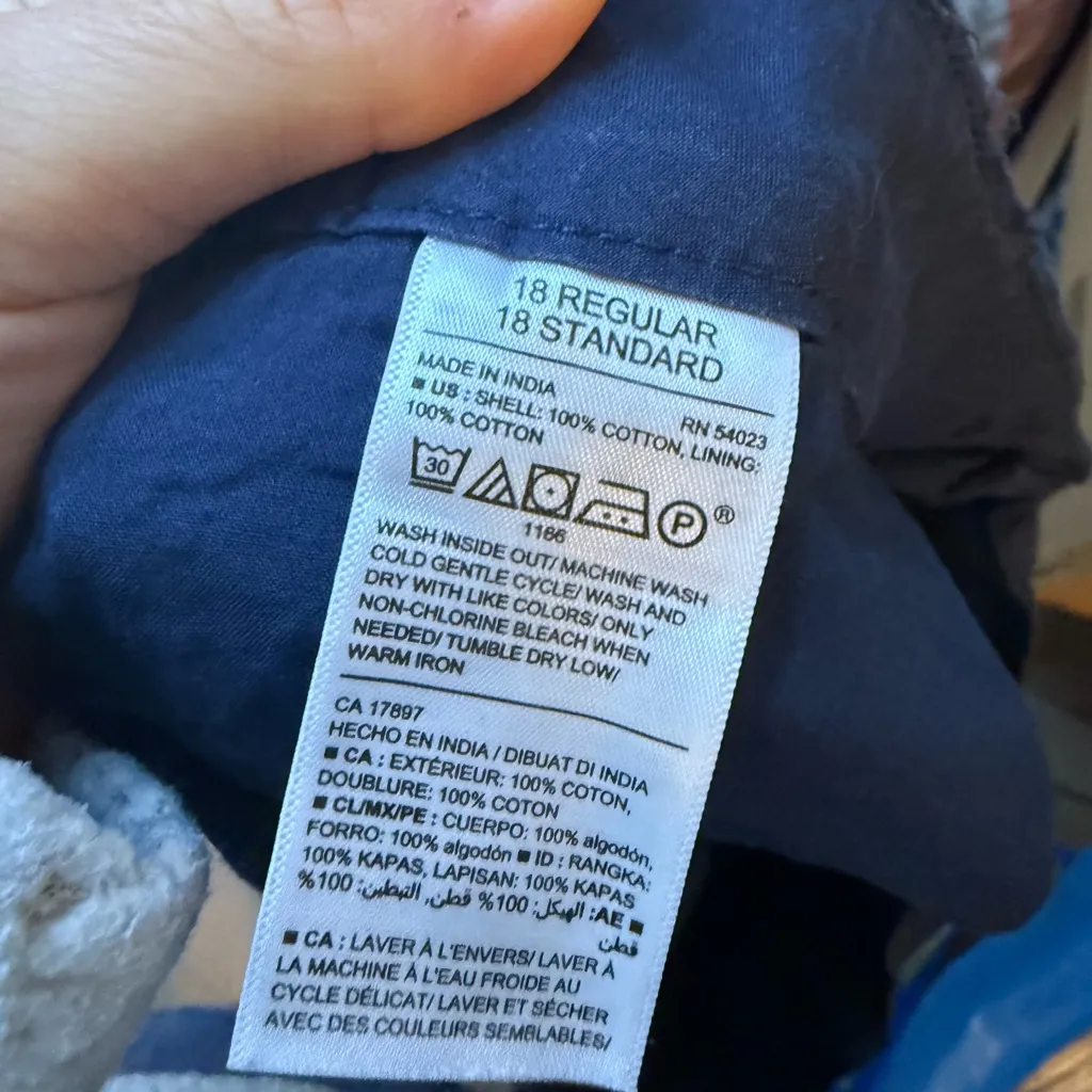 Old Navy Navy Blue Eyelet Chino Shorts - Image 4