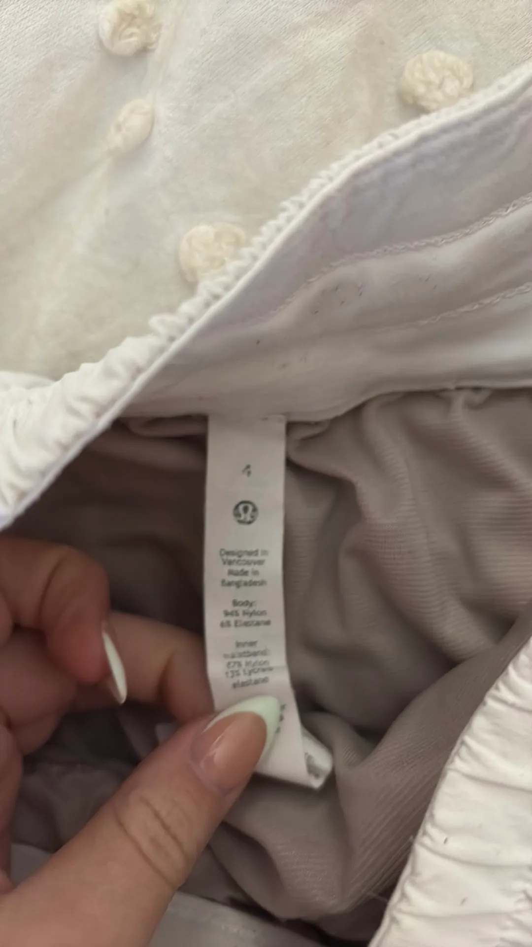 White Shorts - Image 3