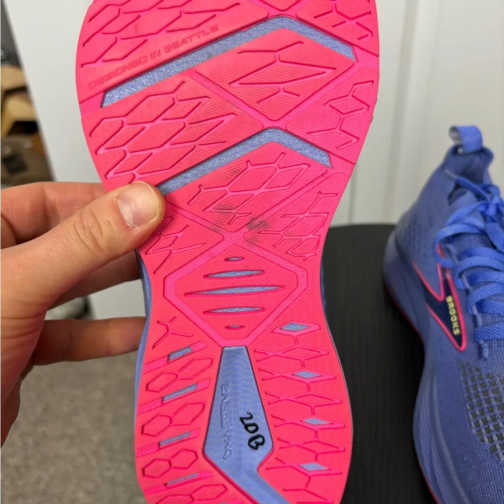 Size 9 - Brooks Levitate StealthFit 6 Purple Pink Medium (b) Width BRAND NEW - Image 3