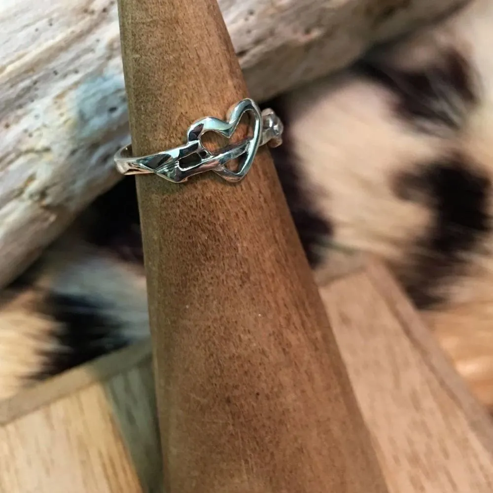 Heart and Arrow Sterling Silver Toe Ring Midi Ring Silver - Image 2