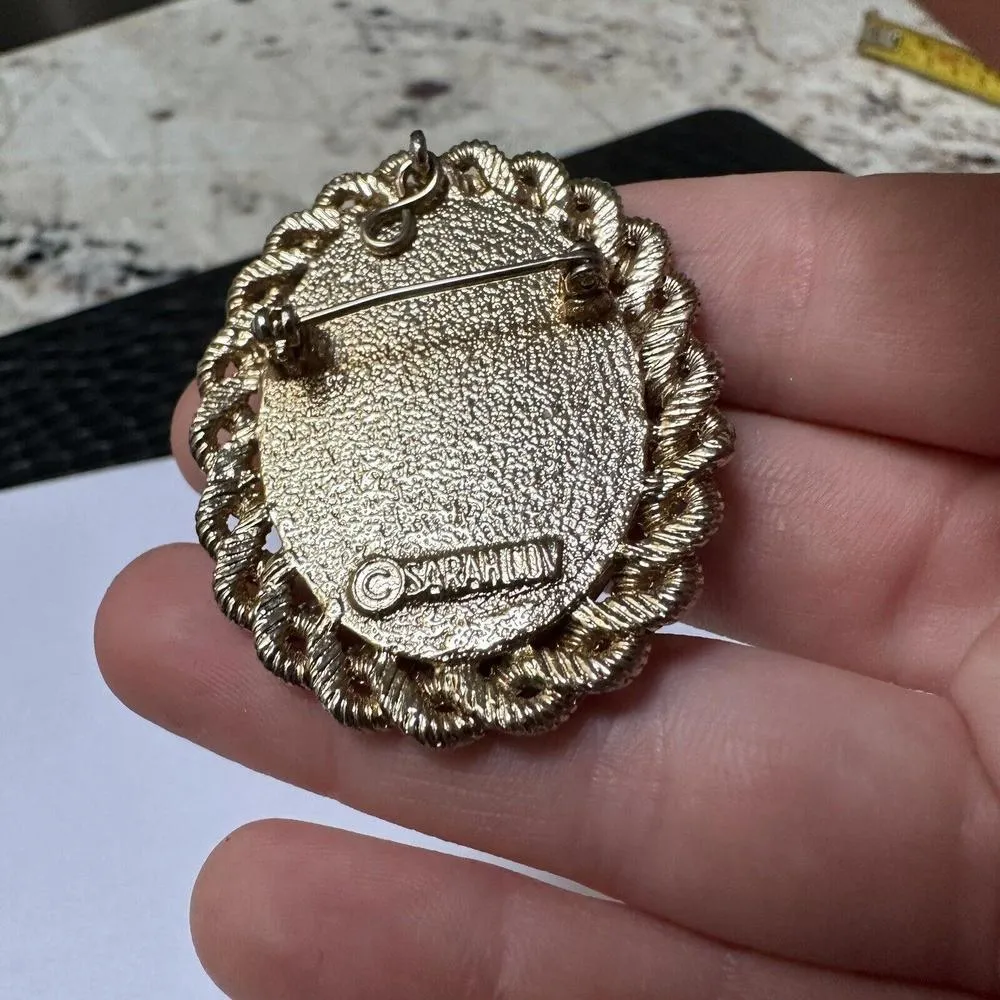 Vintage Sarah Coventry Gold Tone / Black Brooch Pin Has Loop For Pendant - Image 8