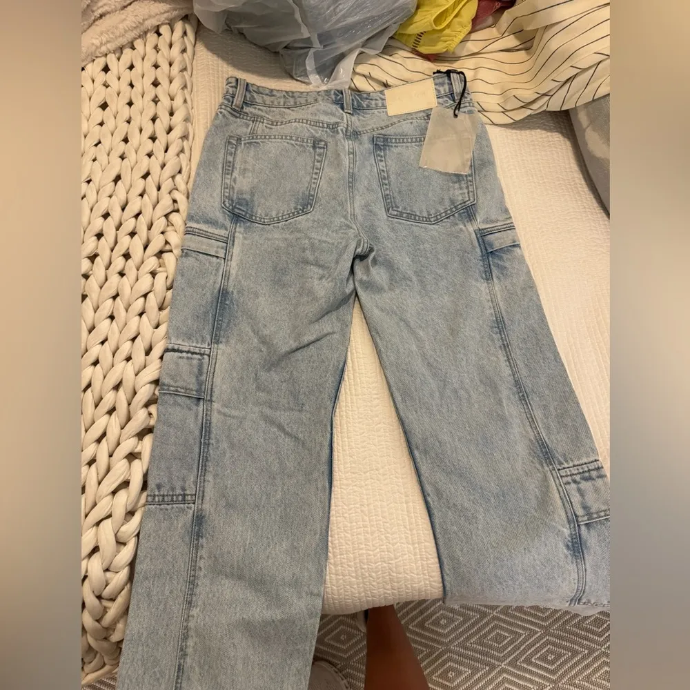 GRLFRND Naomi Low Rise Slim Cargo in Taos jeans - Image 6