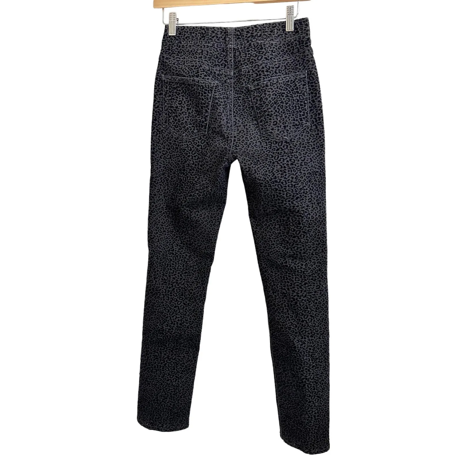 Femi Made in Italy Leopard Gray Jegging Pull On Pants Size‎ 40 Size undefined - Image 5