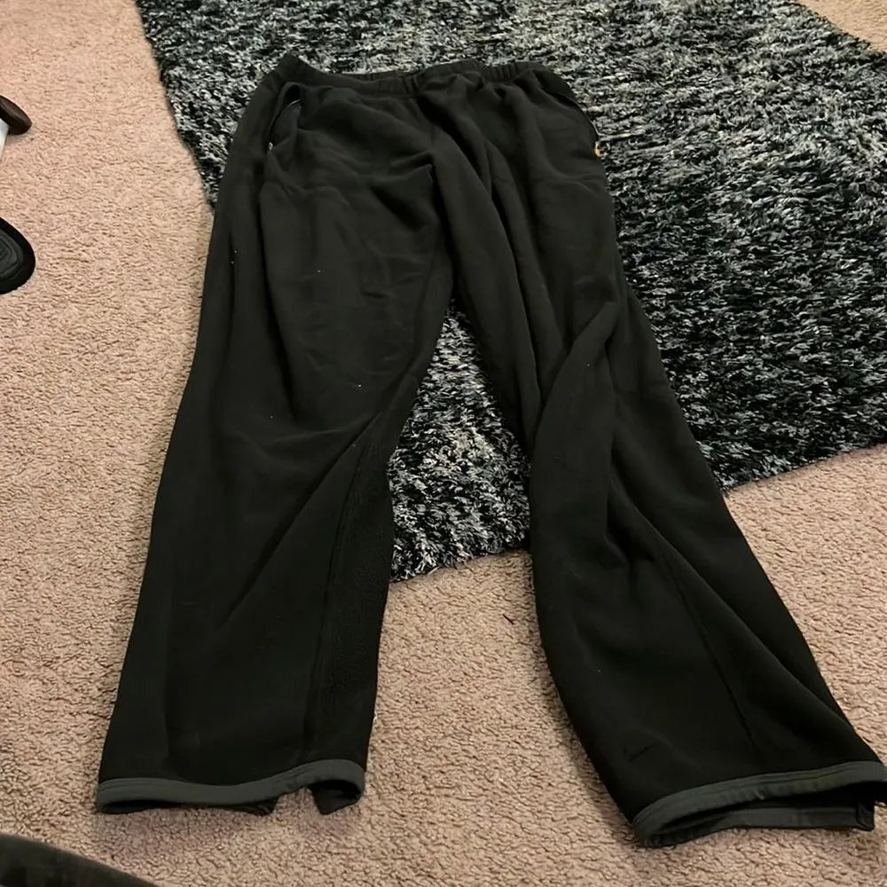 Nike fleece sweatpants M - Image 2