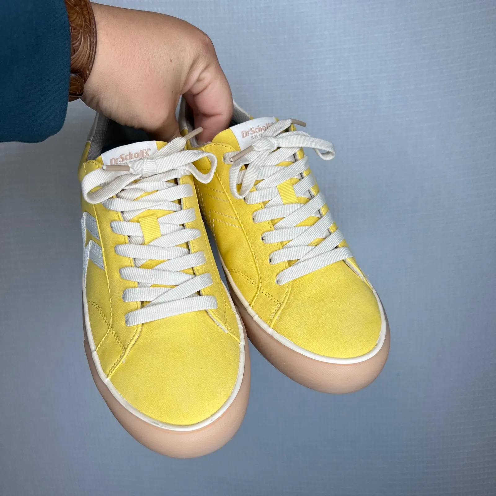 Dr‎ Scholls Size 6.5 Offline Sneaker Women's Mustard Yellow Casual Walking Shoes - Image 3