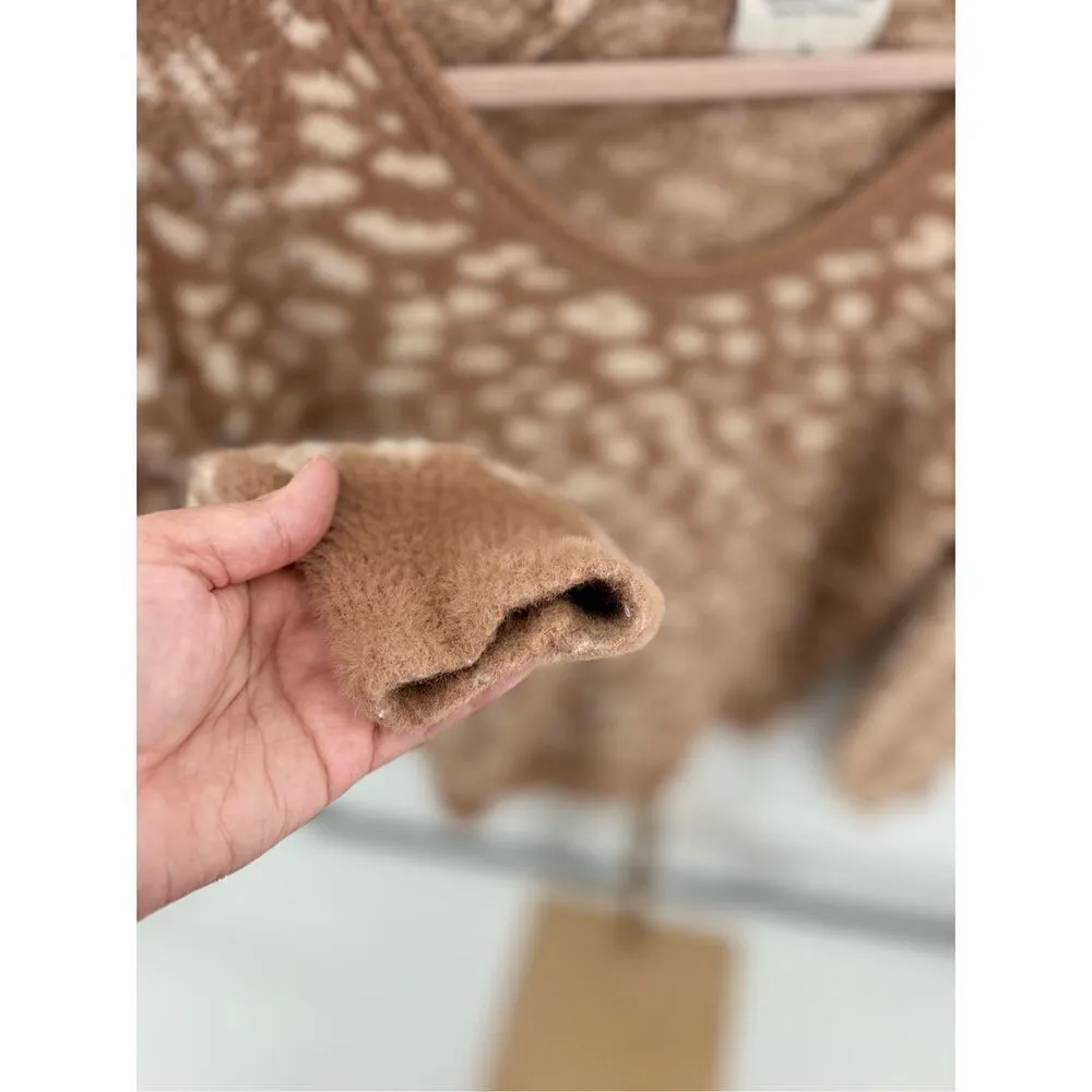 Abercrombie soft a&f cheetah print tan v neck sweater size medium - Image 9