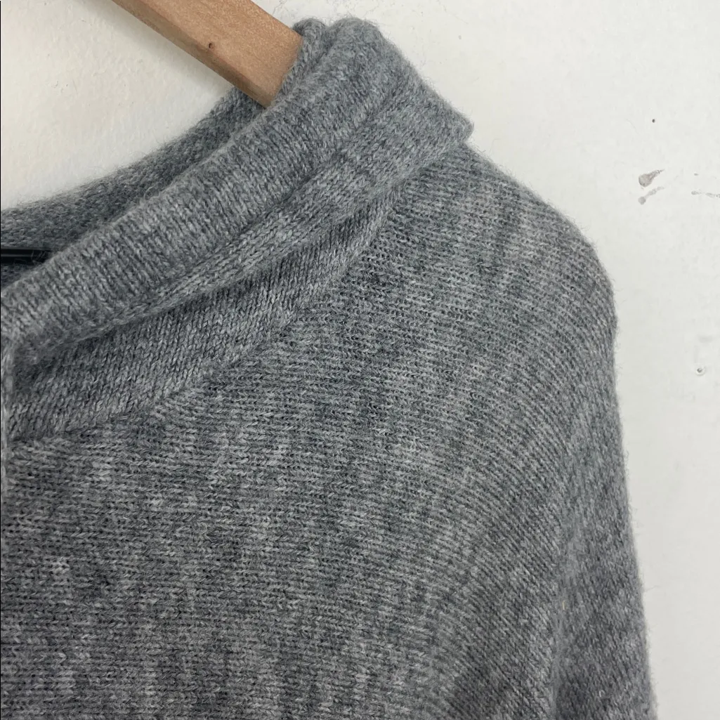 Bienne Gray Hooded Fringe Poncho Sweater Batwing Sleeves wool blend size XL - Image 5