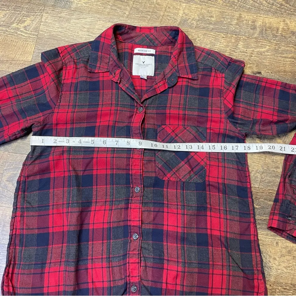Shirt Boyfriend Fit Flannel Red Gray Black Plaid Women's Small - Image 2