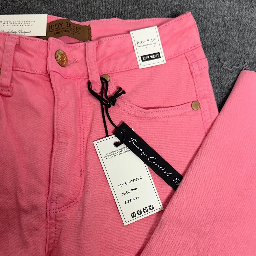 Judy Blue Pink Cropped Pants - Image 3