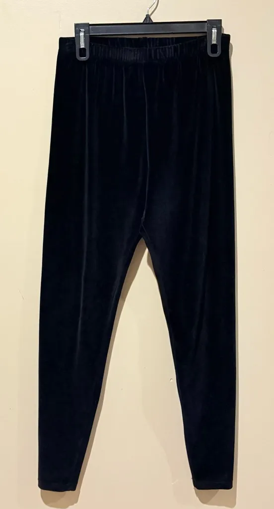 Jones New York velvet pull on elastic waist Black Ankle Pants size L - Image 1