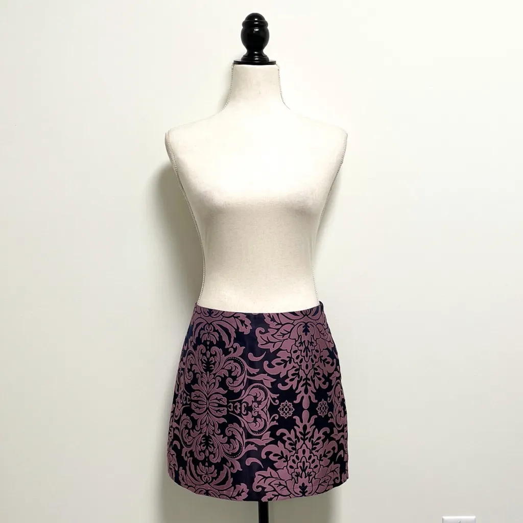 Forever 21  Damask Lined Short Skirt Medium EUC - Image 2