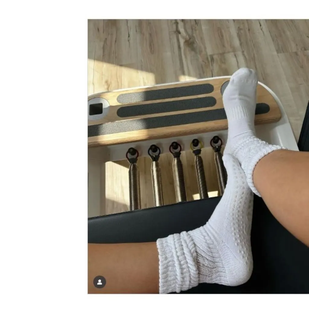 Souls. White Cloud Grip Sock in White Small/Medium New Womens - Image 9