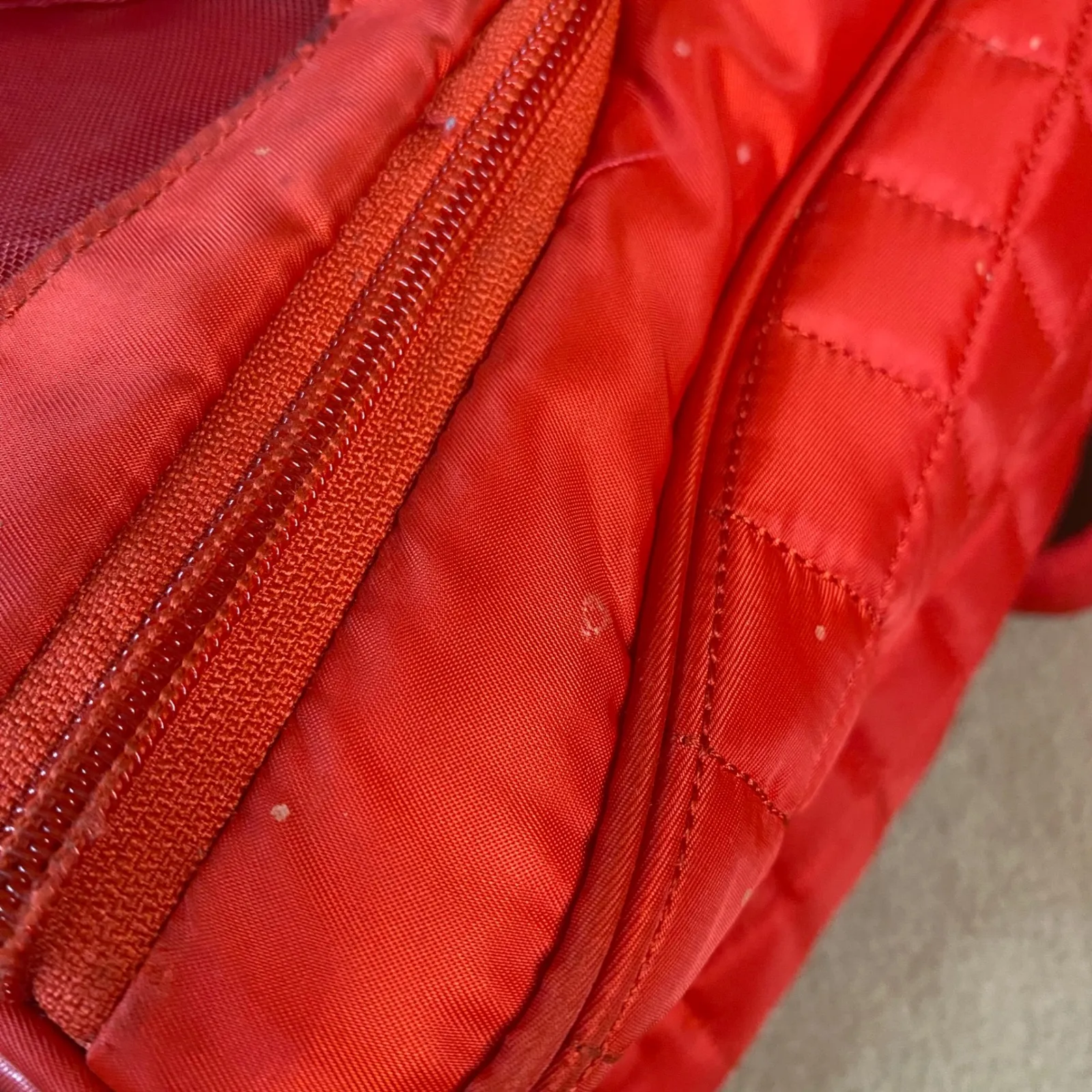 RARE Lug Target Puddle Jumper Tote Bag Red Quilted Nylon w/ Multiple Pockets GUC - Image 12