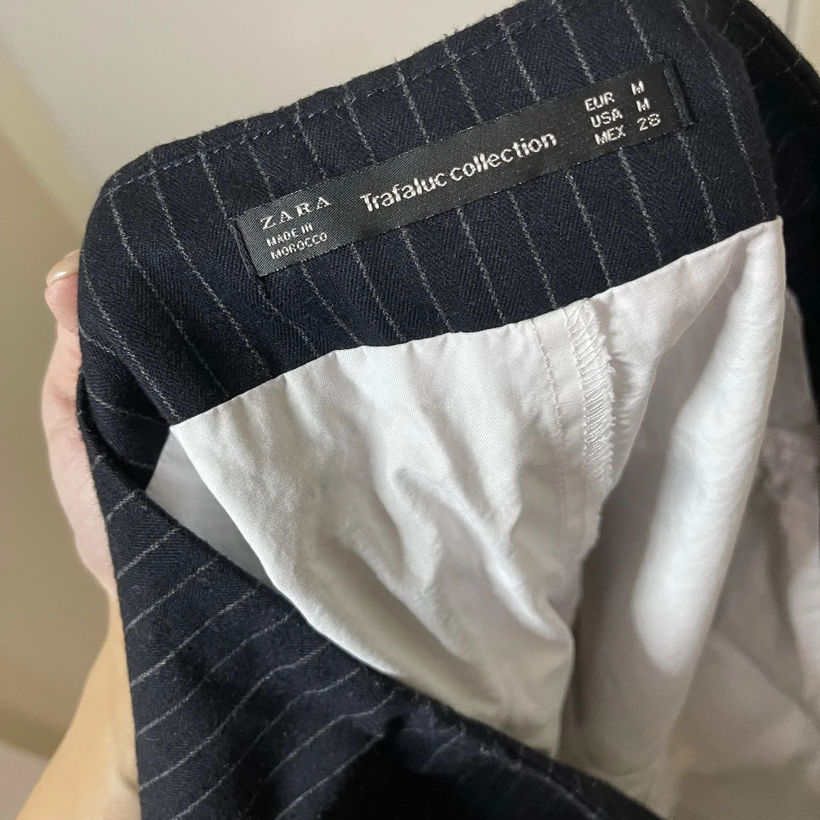 ZARA  The Cathy Low Waisted Mini Skort black stripe ruffle hem medium - Image 4