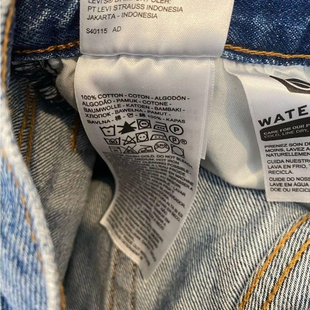 NWT Levi’s Premium Wedgie Icon Fit in Shut Up Wash - Image 15