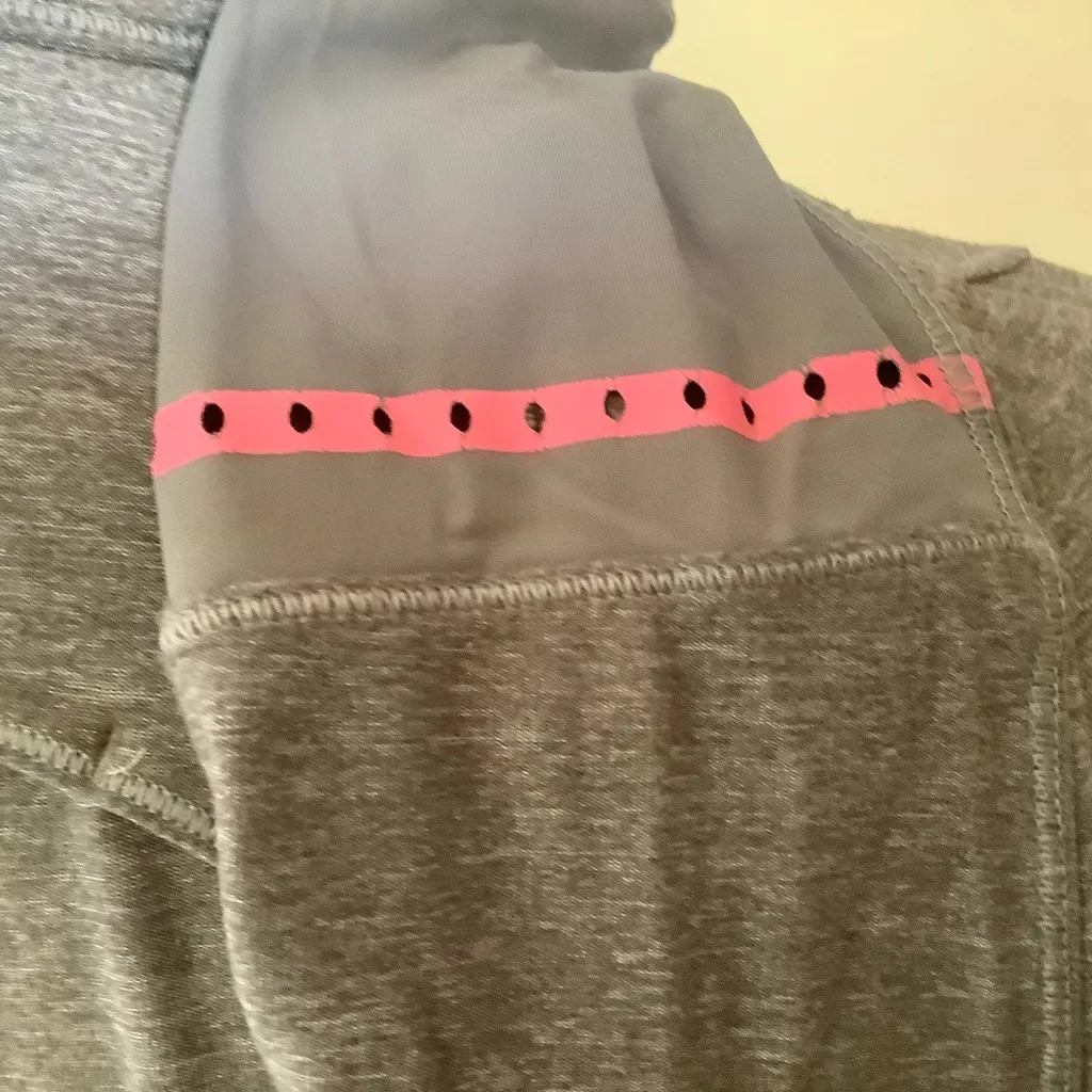 Lululemon long sleeve pace pusher half zip pullover top in heather slate gray 6 - Image 8