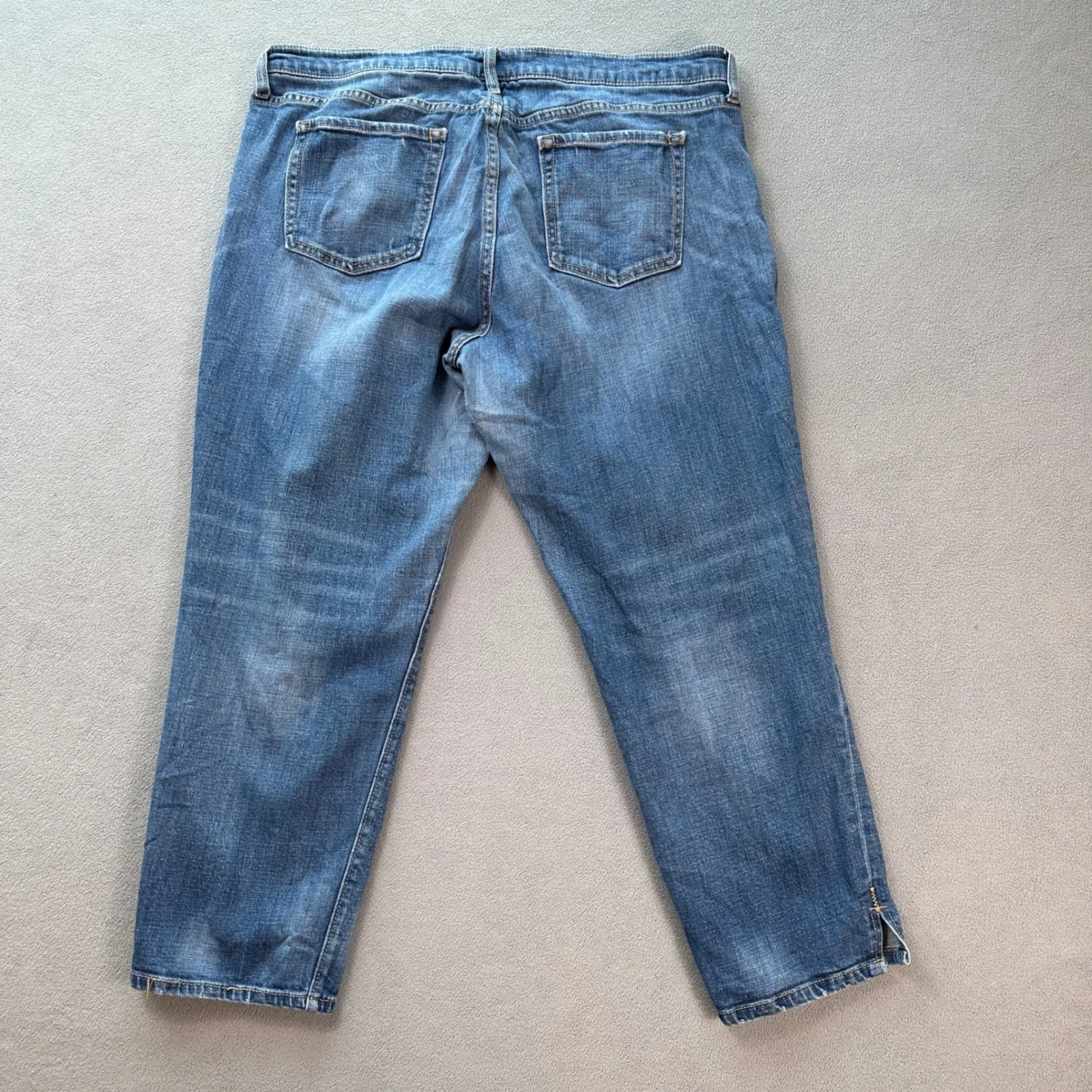 GAP Jeans Women's Size 16 33 Medium Wash Cropped Straight Leg Faded Denim - Image 2