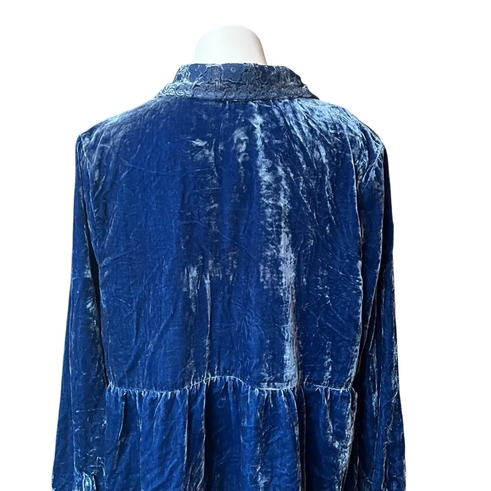 Blue Tassel Crushed Velvet Long Sleeve Button Down Babydoll Floral Tunic Top. Size 1X - Image 9