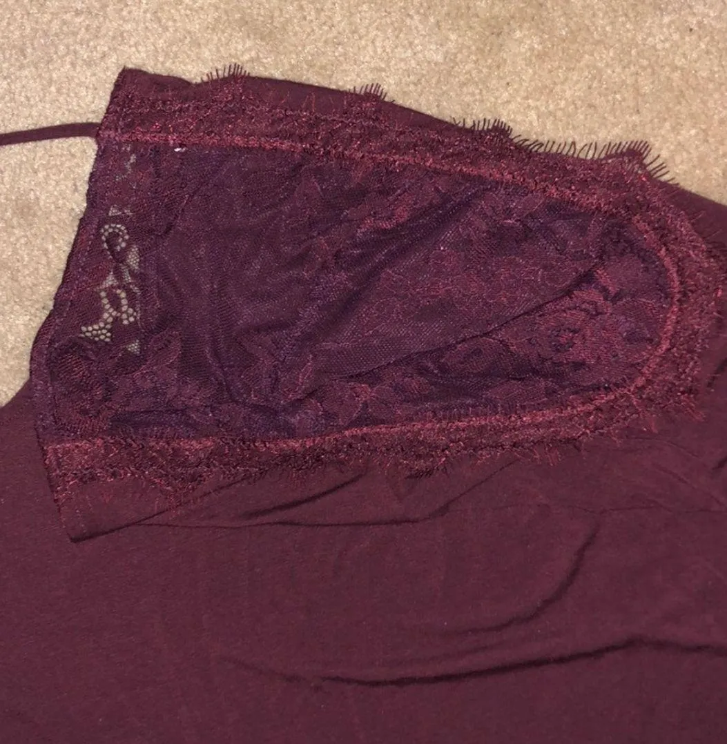 Maroon Lace Cutout Top - Image 3