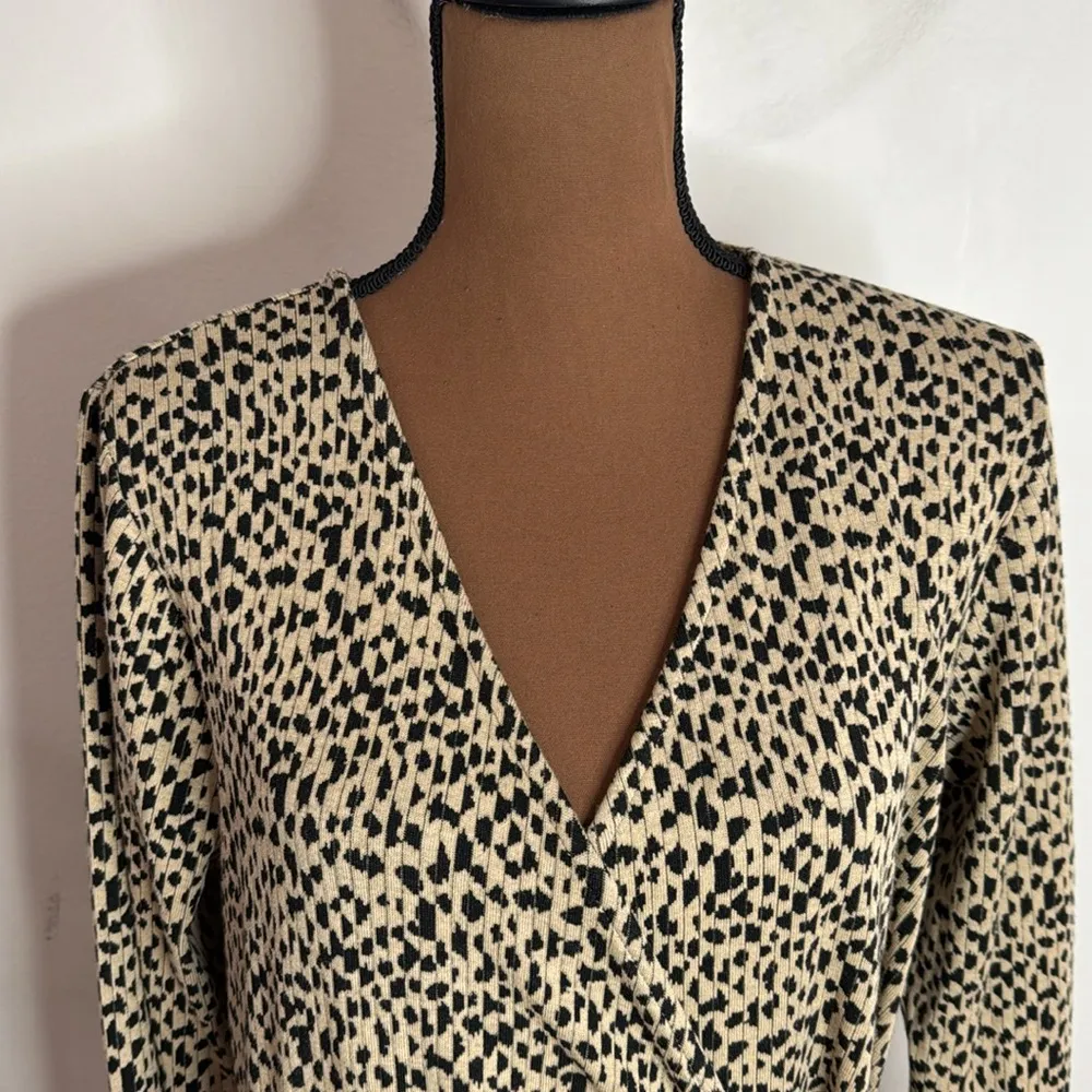 Soft Surroundings Damaria Wrap Dress Leopard Pattern Black/Tan 3/4 sleeve Size L - Image 7