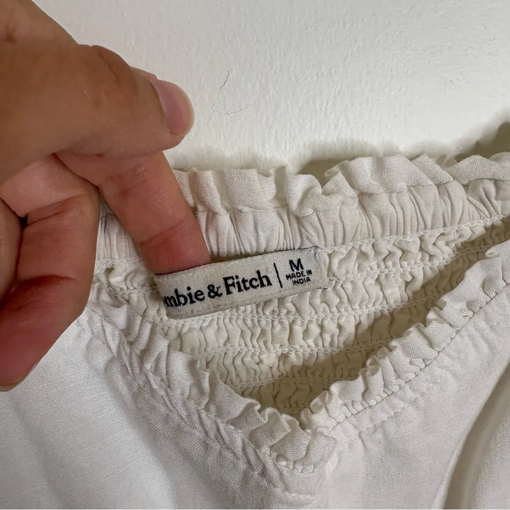 Abercrombie & Fitch Short Sleeve Smock Waisted Women's Top Medium Ivory - Image 2