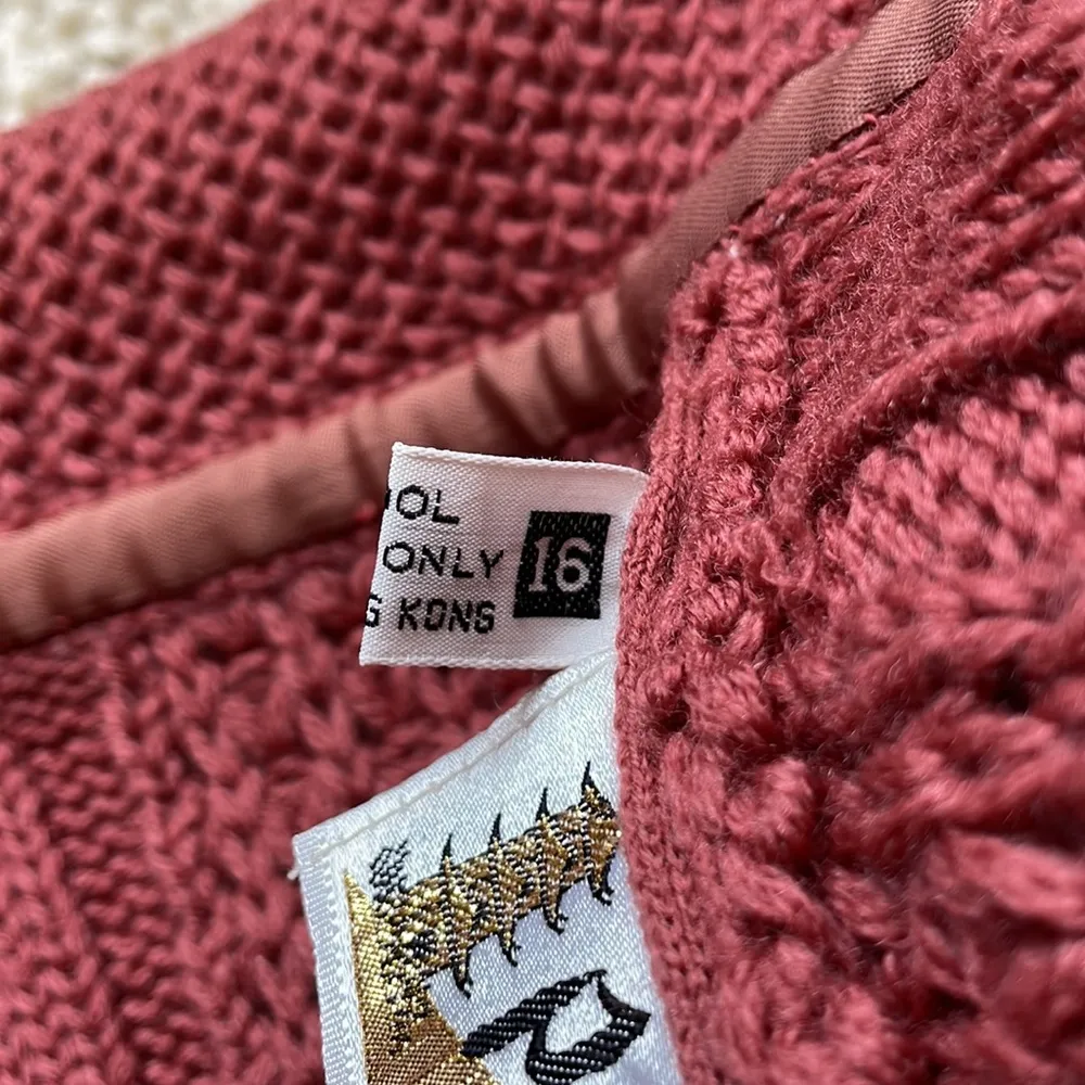 Stunning Parena 100% wool knitted made in Hong Kong long cardigan - Image 7